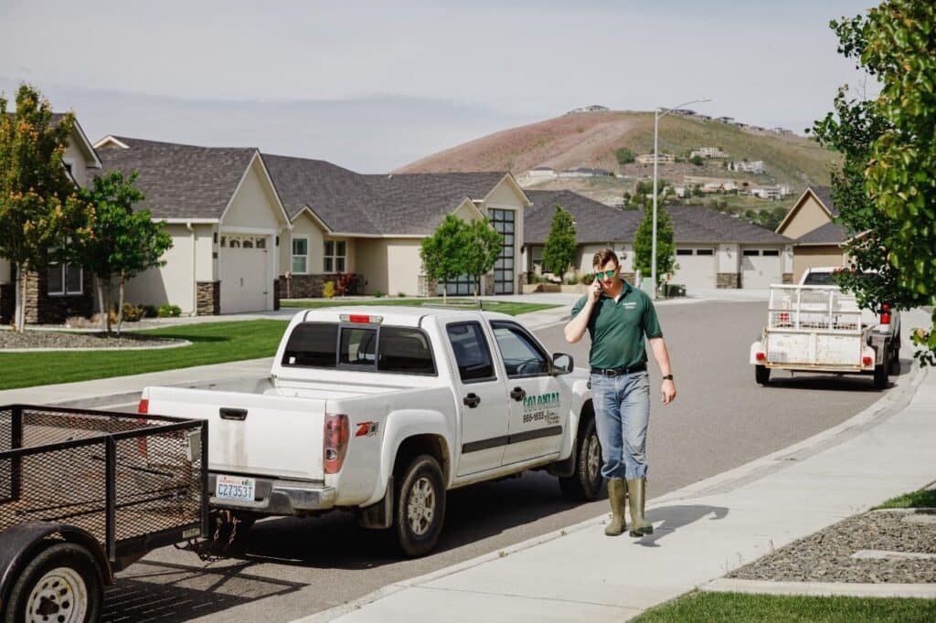 lawn maintenance service from Colonial Lawn and Garden