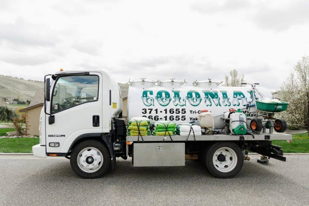 pre-emergent weed control services in Pasco by Colonial Lawn & Garden